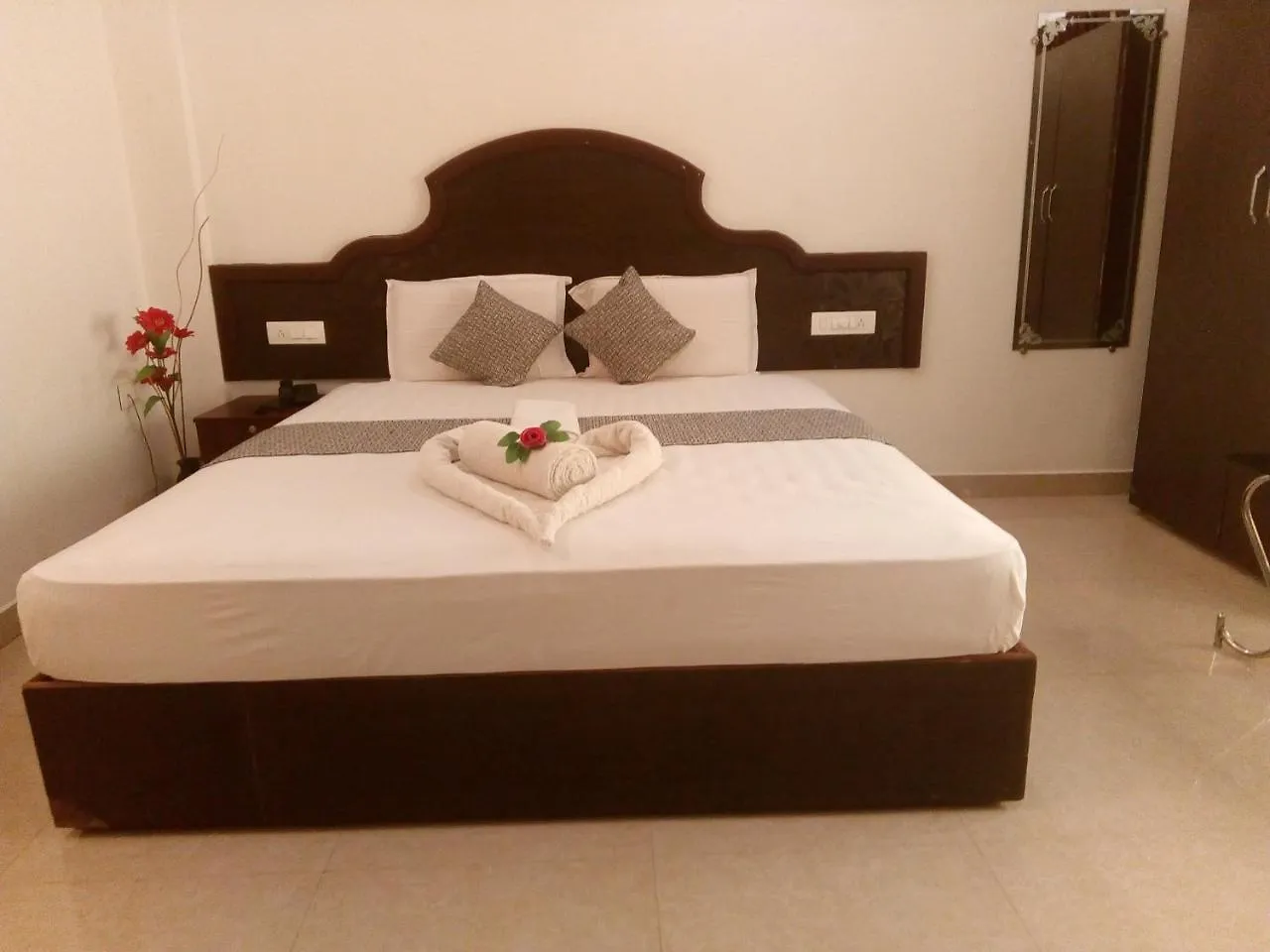 Hotel Ebenezer Plaza Nedumbassery