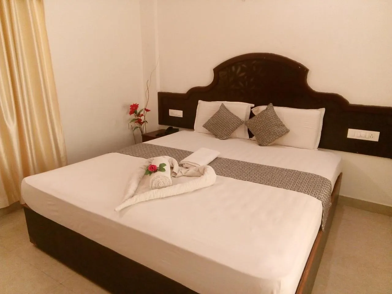 Hotel Ebenezer Plaza Nedumbassery Indien