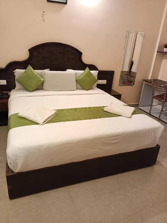 Ebenezer Plaza Hotel Nedumbassery