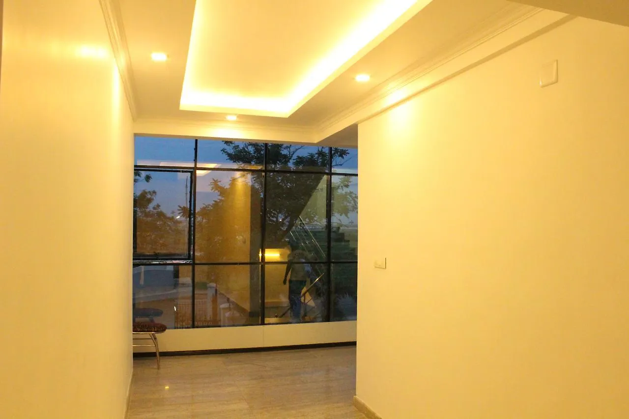 Ebenezer Plaza Hotel Nedumbassery