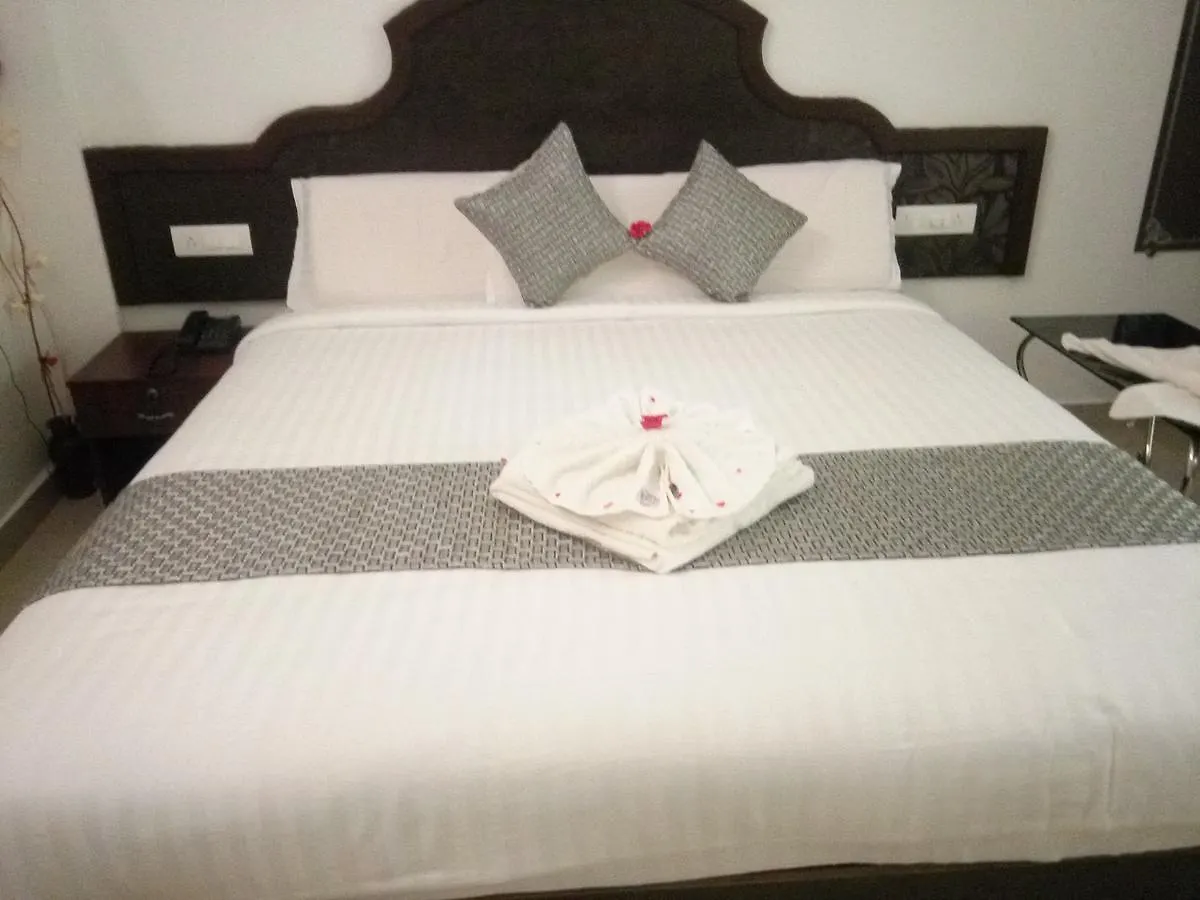 Ebenezer Plaza Hotel Nedumbassery