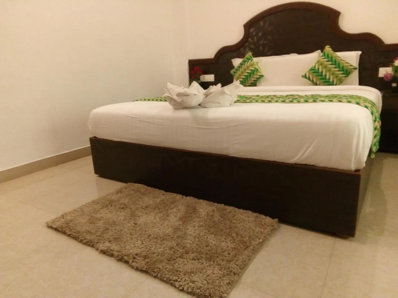 Ebenezer Plaza Hotel Nedumbassery